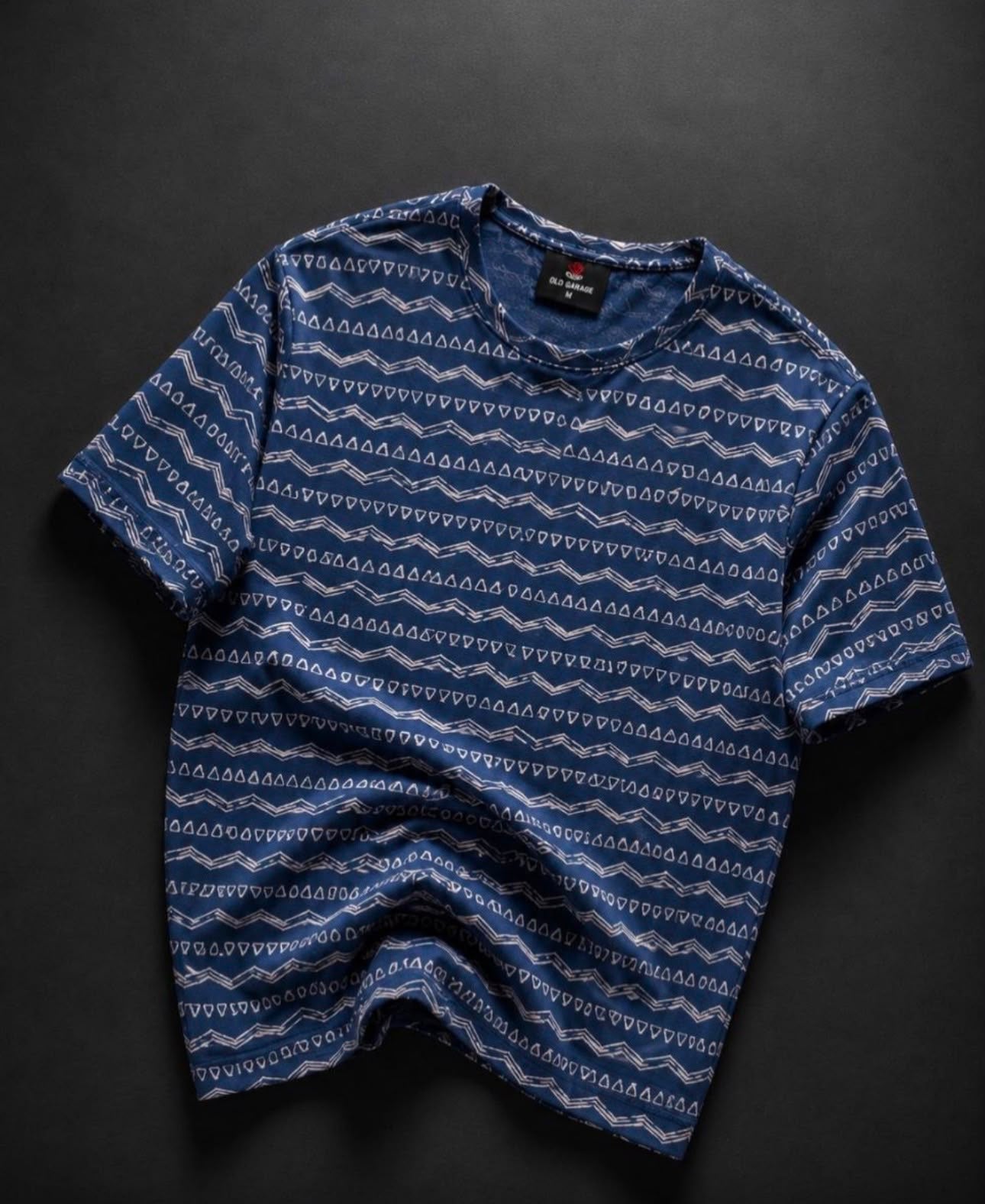 Erkek Lacivert Etnik Zigzag Desenli Oversize Tişört